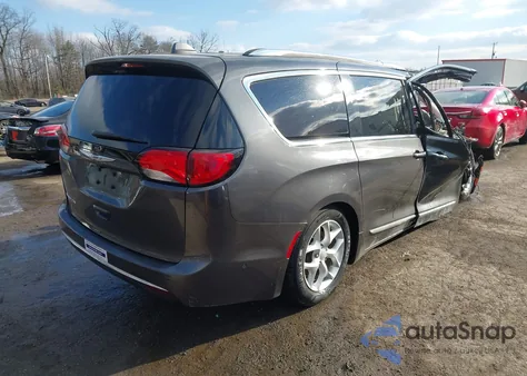 2018 Chrysler Pacifica Touring L z USA, uszkodzony, nr VIN 2C4RC1BG9JR127268